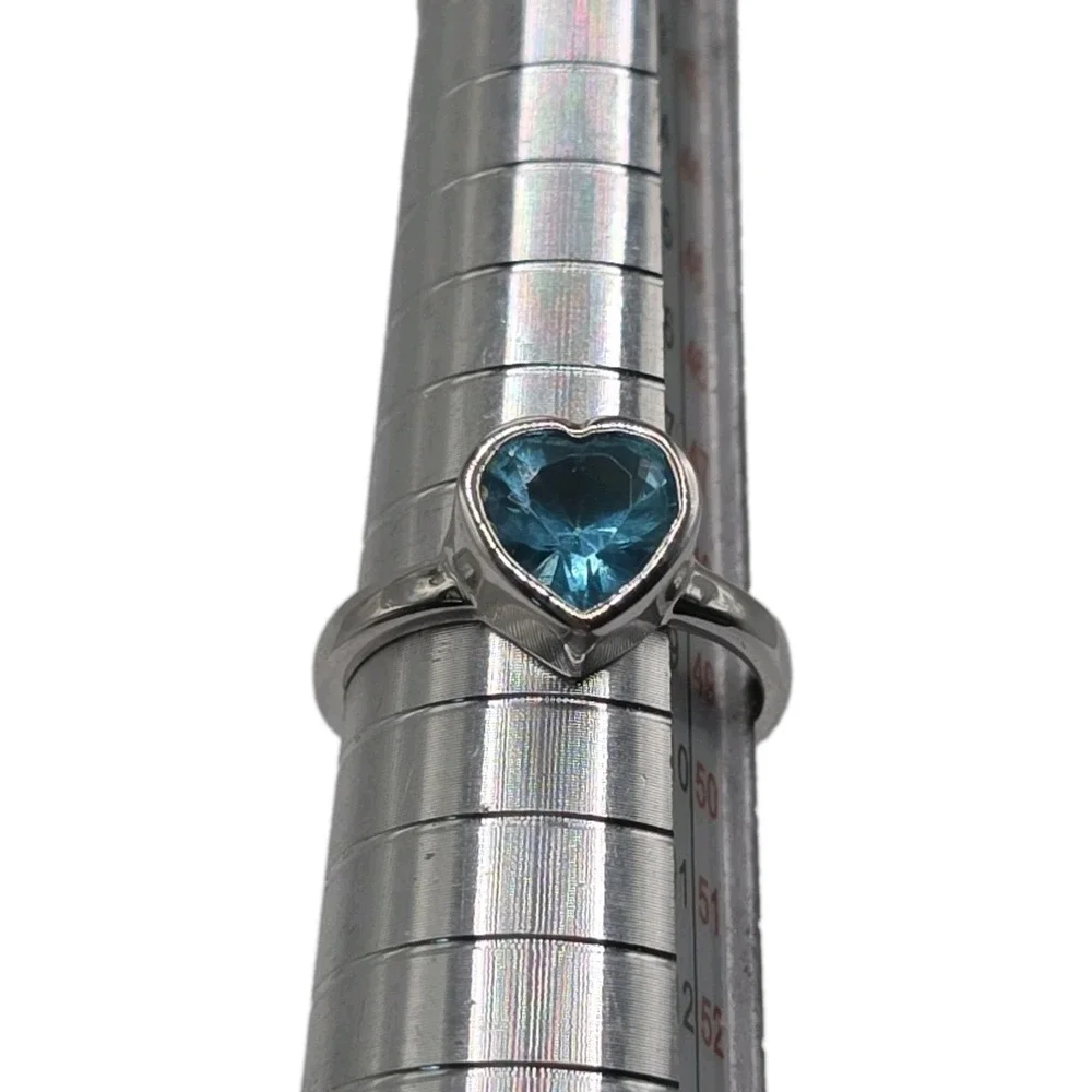 925 Sterling Silver Heart Light Blue Stone Ring Bezel Solitaire Thailand Size 5